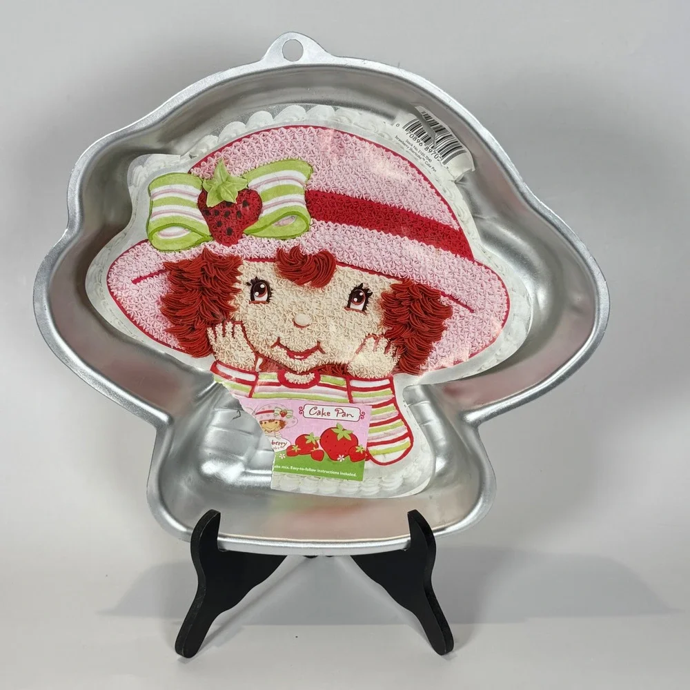 Wilton Strawberry Shortcake Cake Pan 2003 Aluminum Character Mold 2105-7040